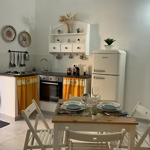  Holiday home Rossaroll