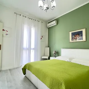  Holiday home Casa La Formica